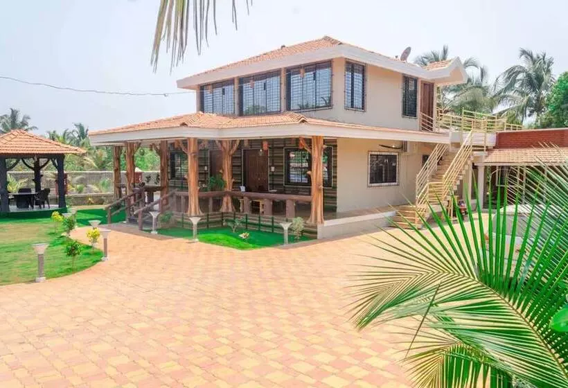 Hotelli Malhar Villa