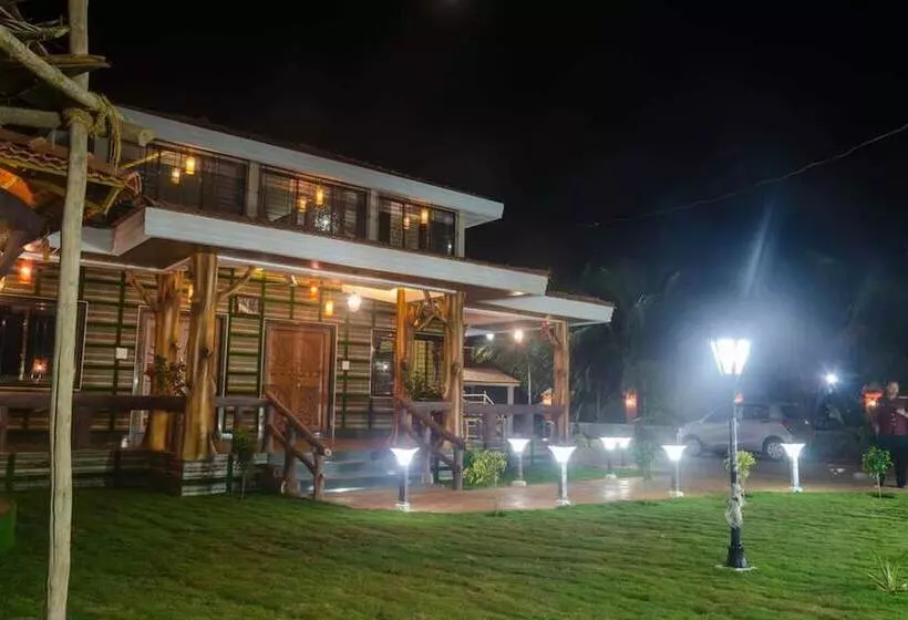 Hotelli Malhar Villa