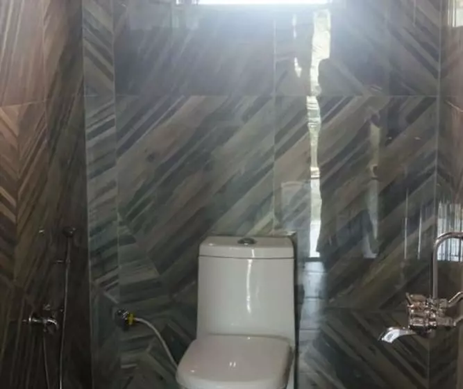 Hotelli Malhar Villa