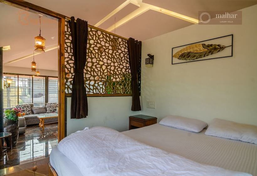 Hotell Malhar Villa