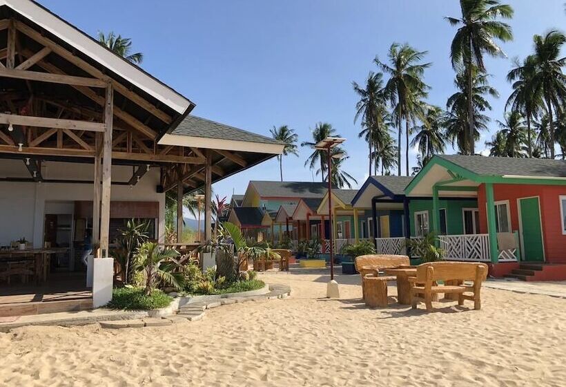 בית מלון כפרי Seaside Hue Resort