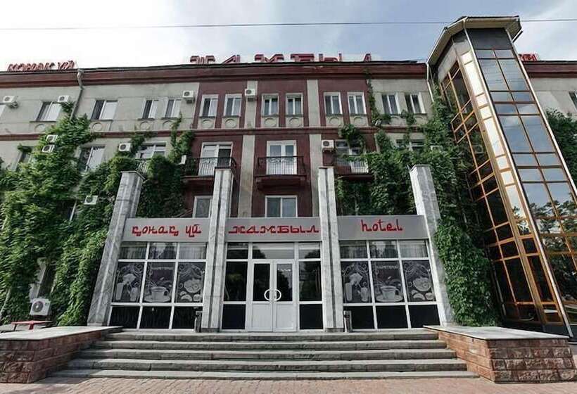 هتل Zhambyl