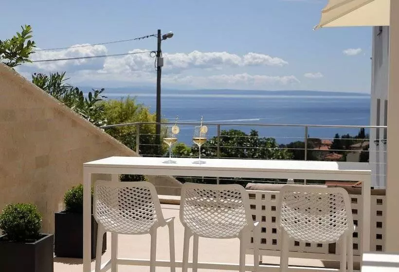 Modena Maris Apartments