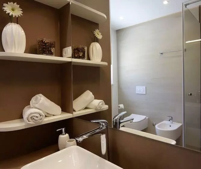 Modena Maris Apartments