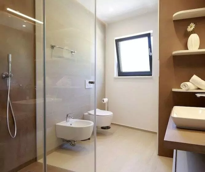 Modena Maris Apartments