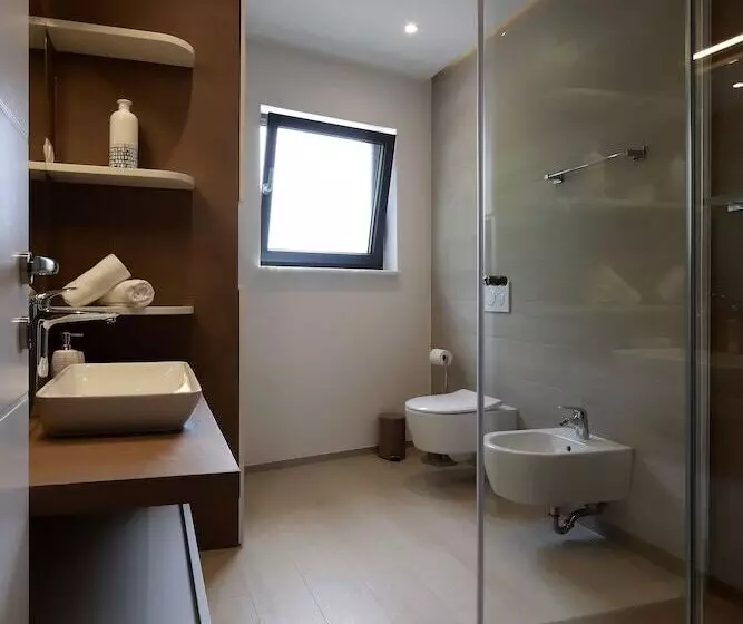 Modena Maris Apartments