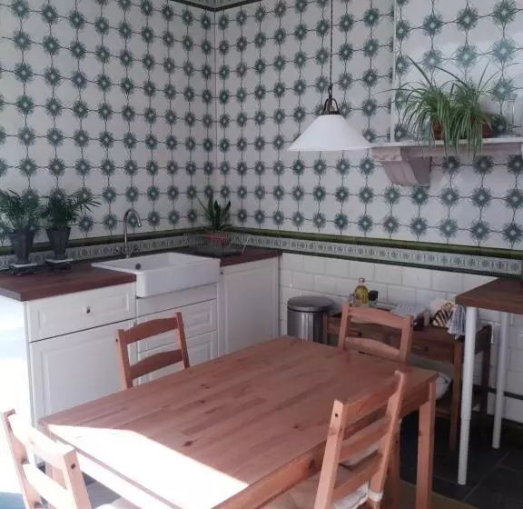 Quiet Apartment In Antwerp Near Parc   B&b Intermezzo   Business & Leisure
