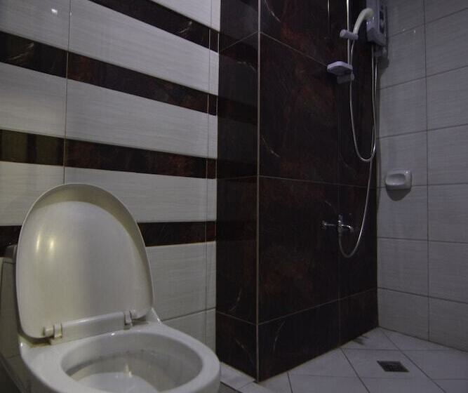 Cosmo Hotel Kamuning