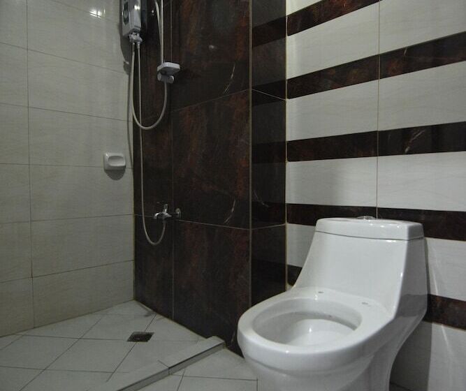 Cosmo Hotel Kamuning