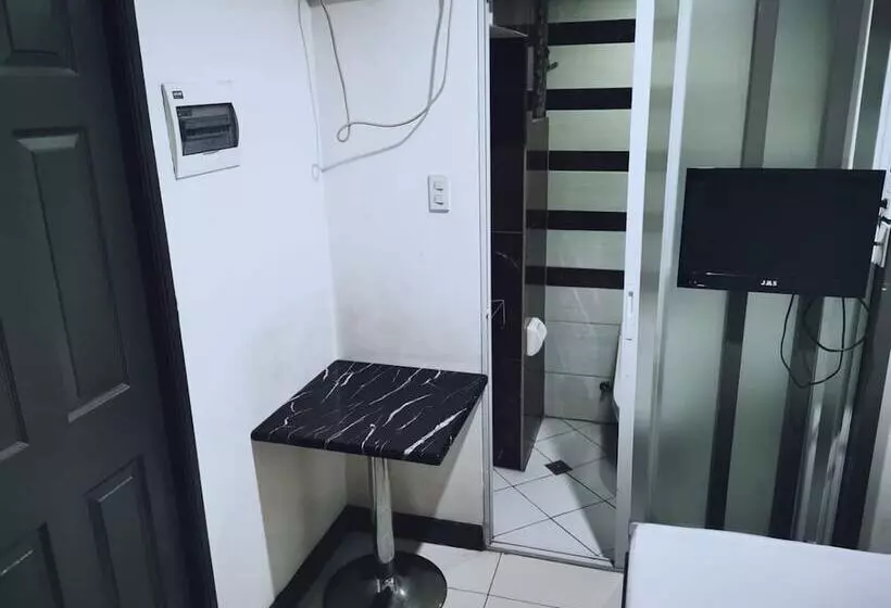 Cosmo Hotel   Kamuning