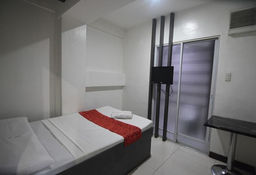 Cosmo Hotel Kamuning