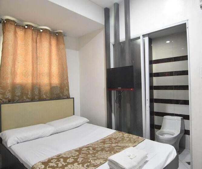 Cosmo Hotel Kamuning