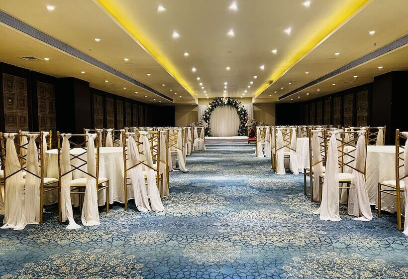 Crescent Spa And Resorts Indore