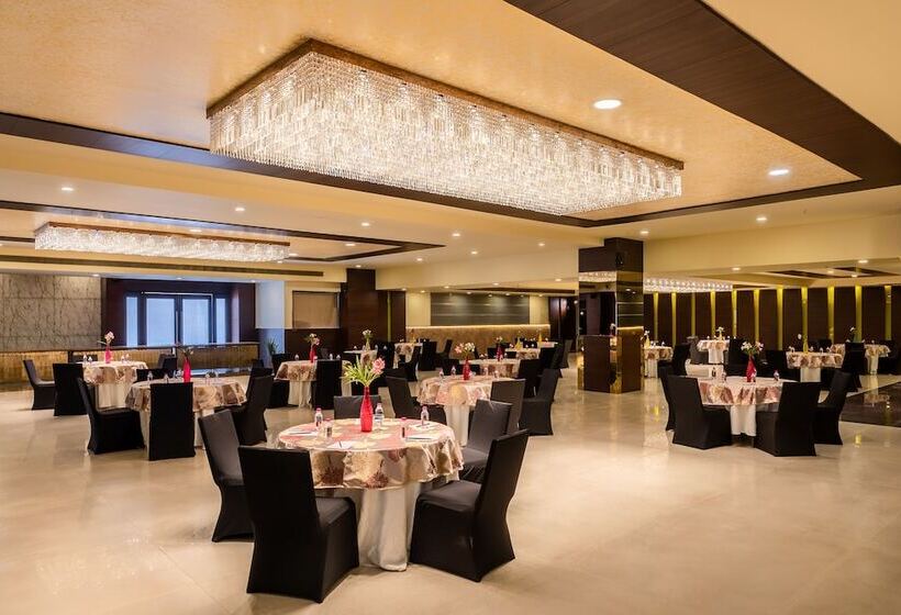 Crescent Spa And Resorts Indore