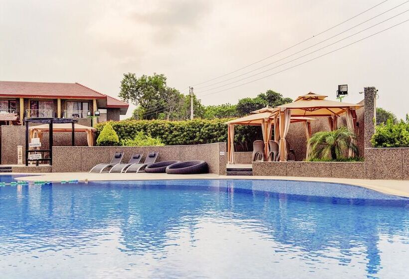 Crescent Spa And Resorts Indore