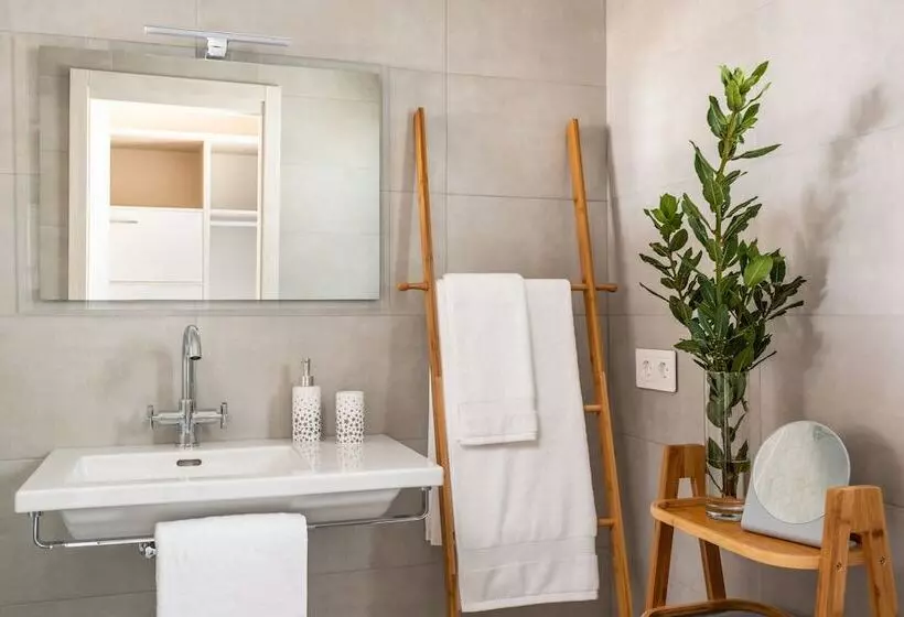 هتل Agroturismo Llucasaldent Gran Menorca   Adults Only