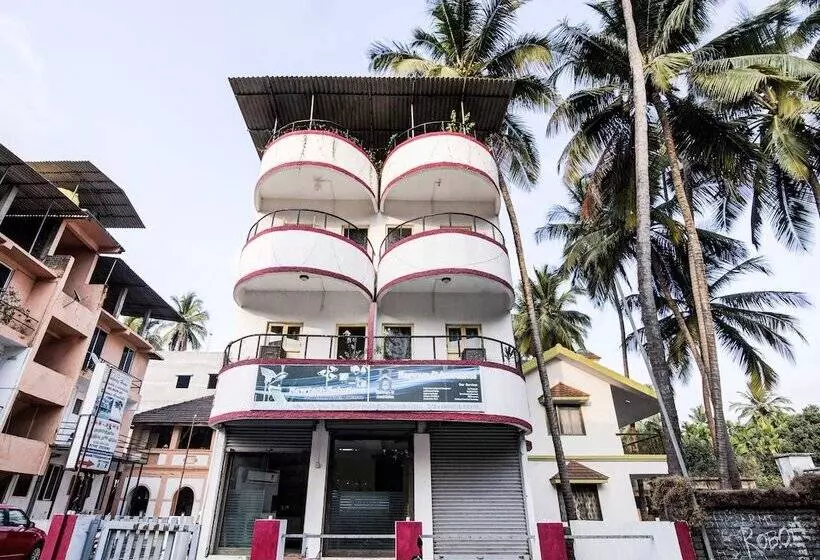 ホテル Anjum Holiday Home By Oyo Rooms