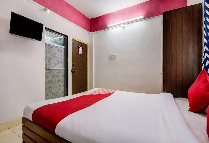 ホテル Anjum Holiday Home By Oyo Rooms