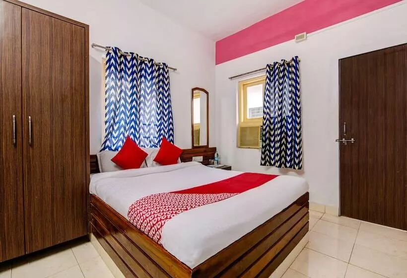 ホテル Anjum Holiday Home By Oyo Rooms