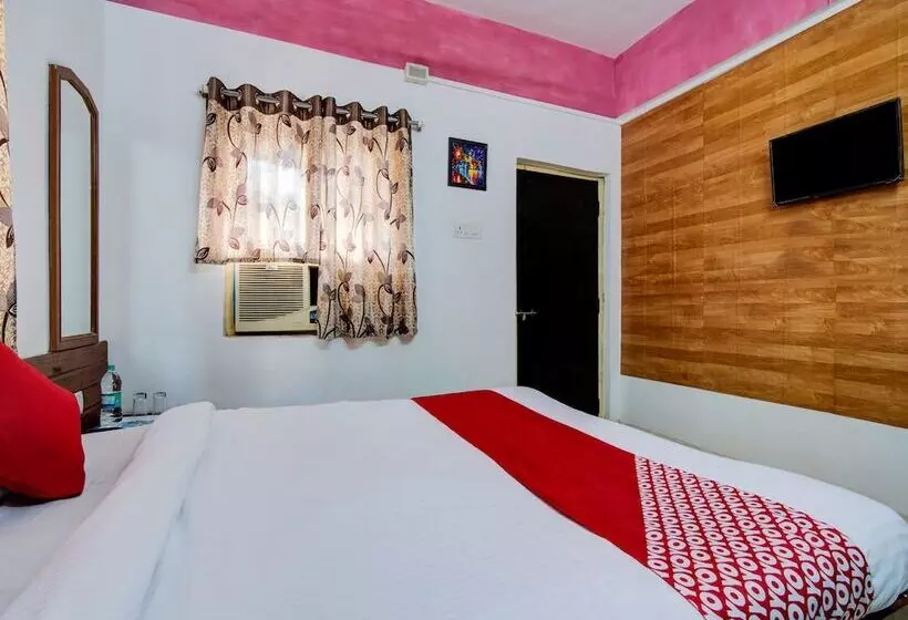 ホテル Anjum Holiday Home By Oyo Rooms