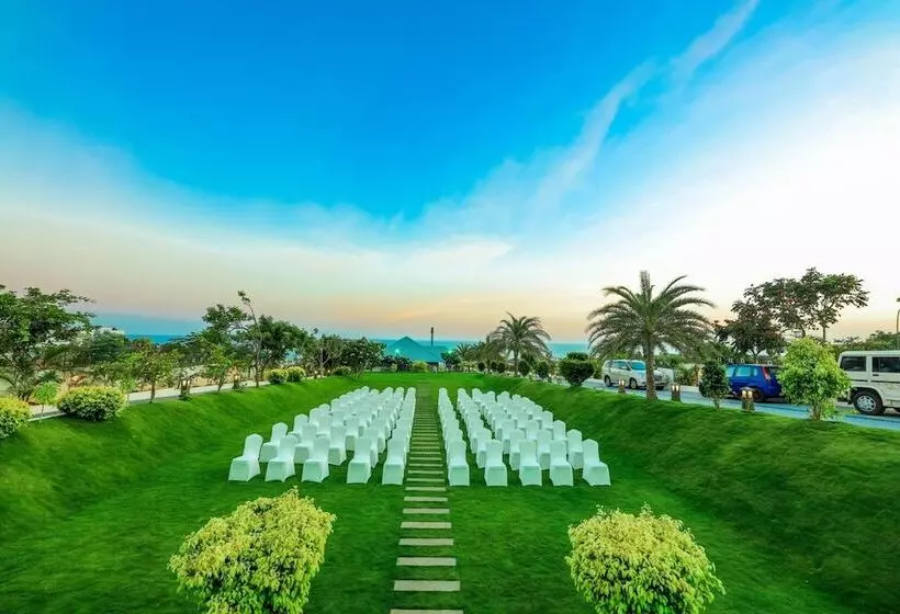 ホテル Annai Resorts & Spa