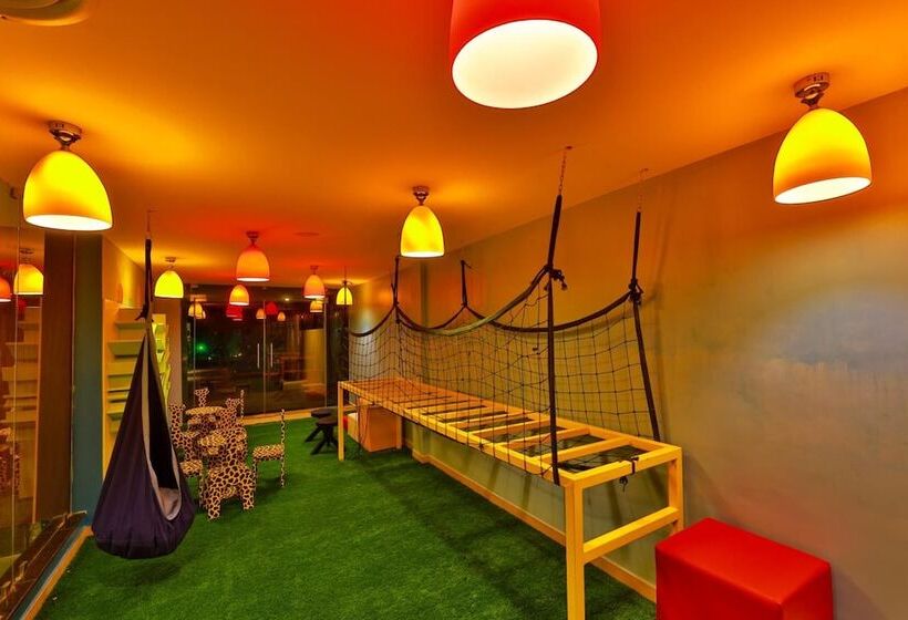 Hotel Annai Resorts & Spa