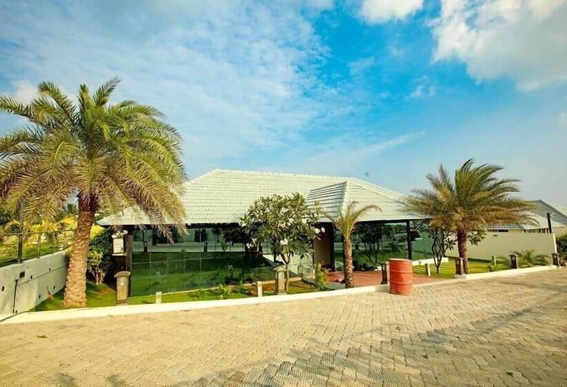 Hotel Annai Resorts & Spa