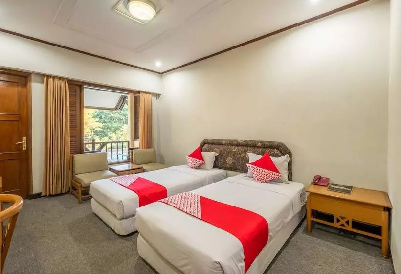 Hotelli Capital O 1256 Sangga Buana Resort And Convention