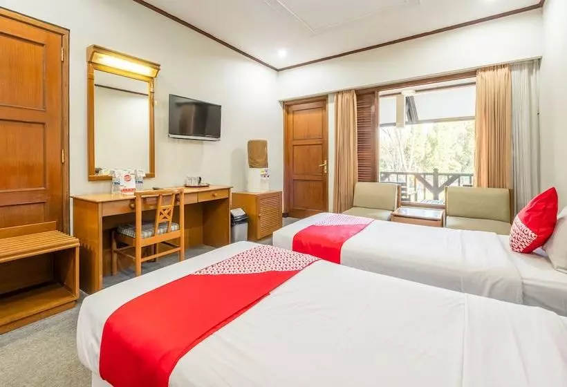 Hotelli Capital O 1256 Sangga Buana Resort And Convention