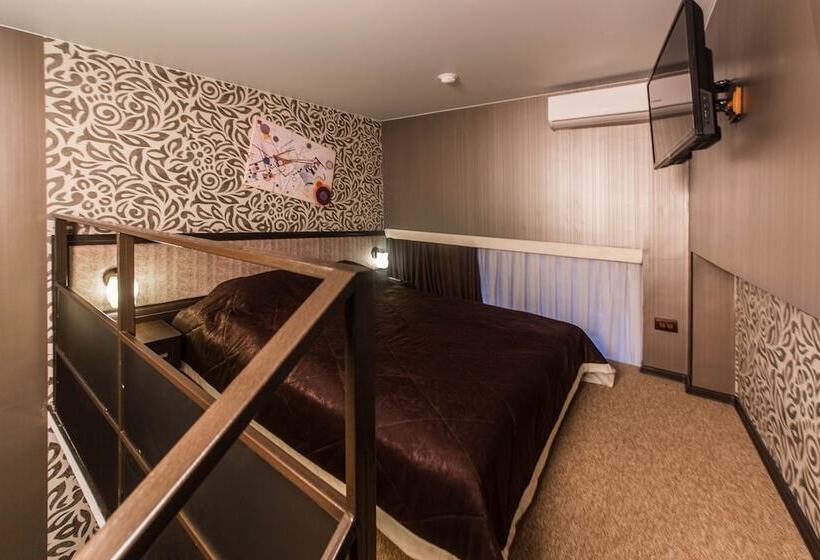 هتل Gostinitsa Kentavr