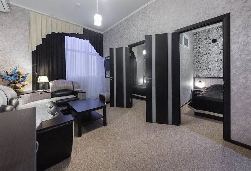 هتل Gostinitsa Kentavr