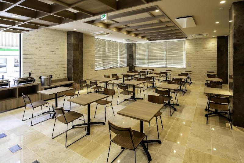 هتل Lantana Naha Matsuyama