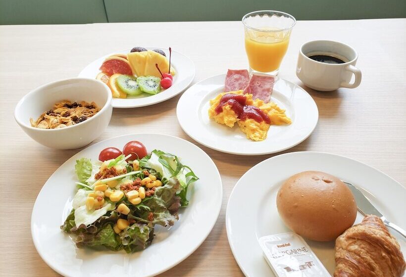 هتل Lantana Naha Matsuyama