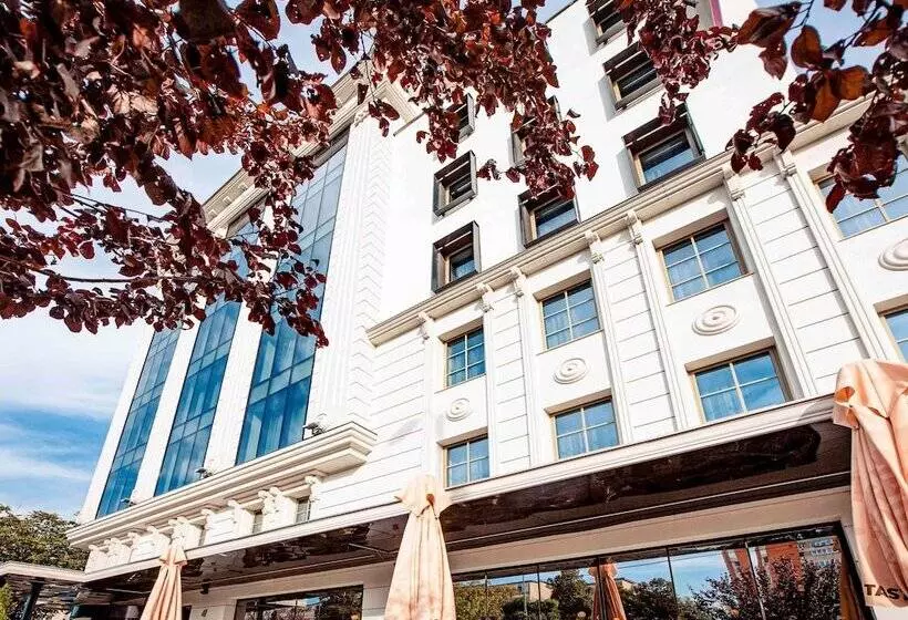 Hotelli Mercure Timisoara