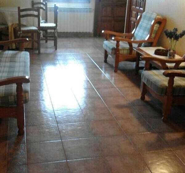 田舎風ホテル Valderejo Etxea