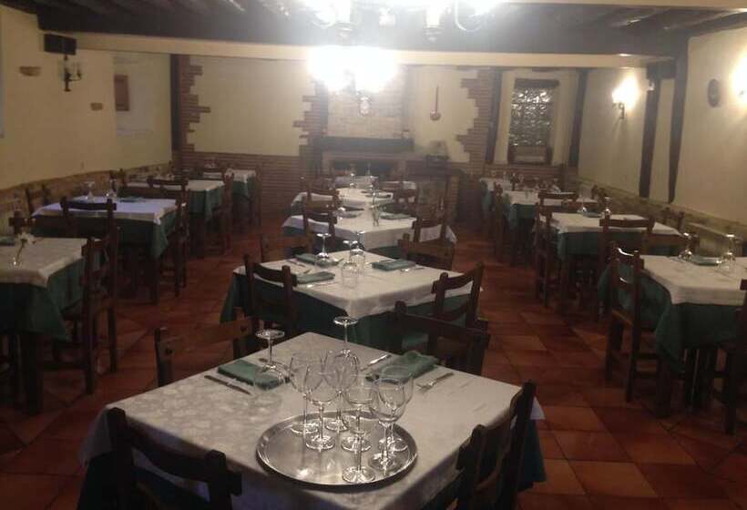 田舎風ホテル Valderejo Etxea