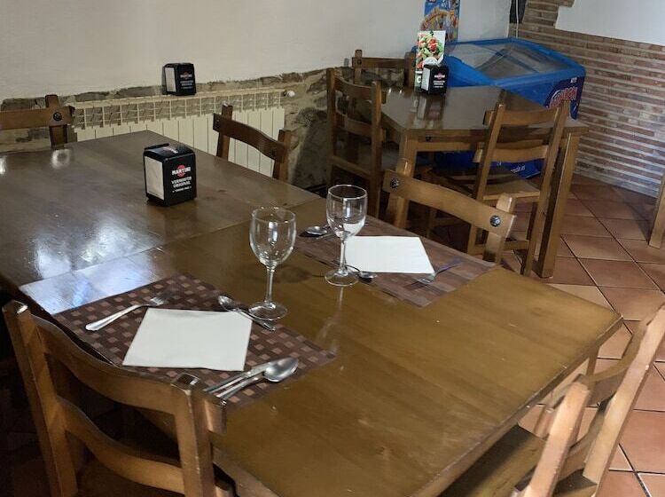 田舎風ホテル Valderejo Etxea