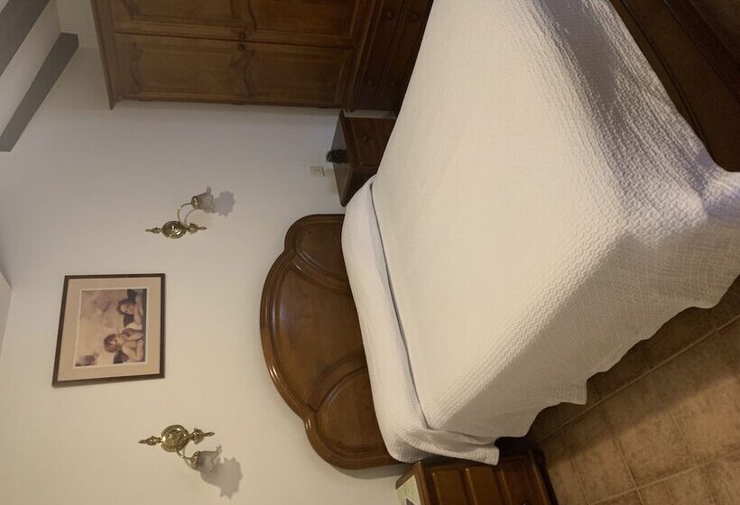 田舎風ホテル Valderejo Etxea