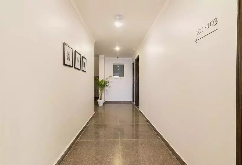 ホテル Silverkey Executive Stays 30670 Nehru Ground Faridabad