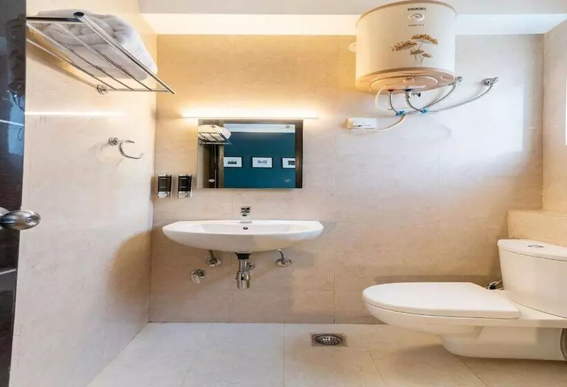 ホテル Silverkey Executive Stays 30670 Nehru Ground Faridabad