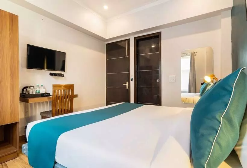 ホテル Silverkey Executive Stays 30670 Nehru Ground Faridabad