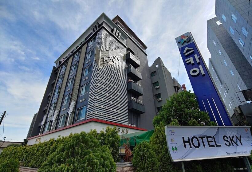 Hotel Sky