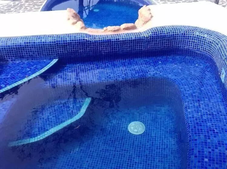 Hotelli Sun & Moon Paradise