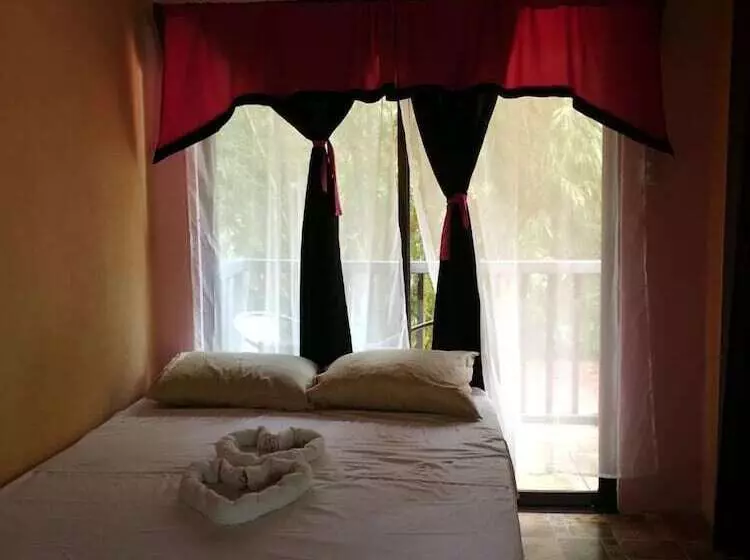 Hotelli Sun & Moon Paradise