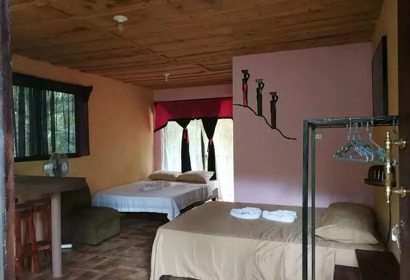 Hotelli Sun & Moon Paradise