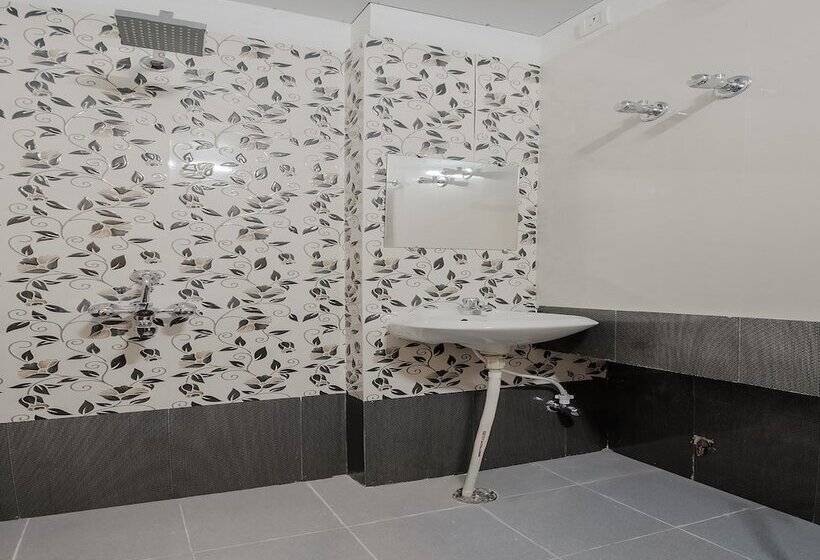 בית מלון כפרי The Legend Inn By Oyo Rooms