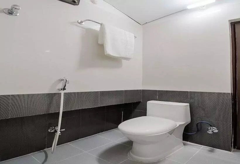 هتل The Legend Inn By Oyo Rooms