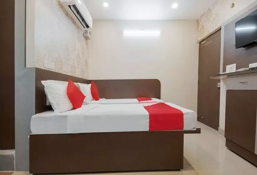 هتل The Legend Inn By Oyo Rooms