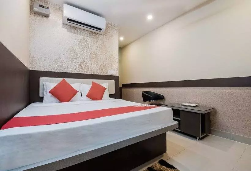 هتل The Legend Inn By Oyo Rooms