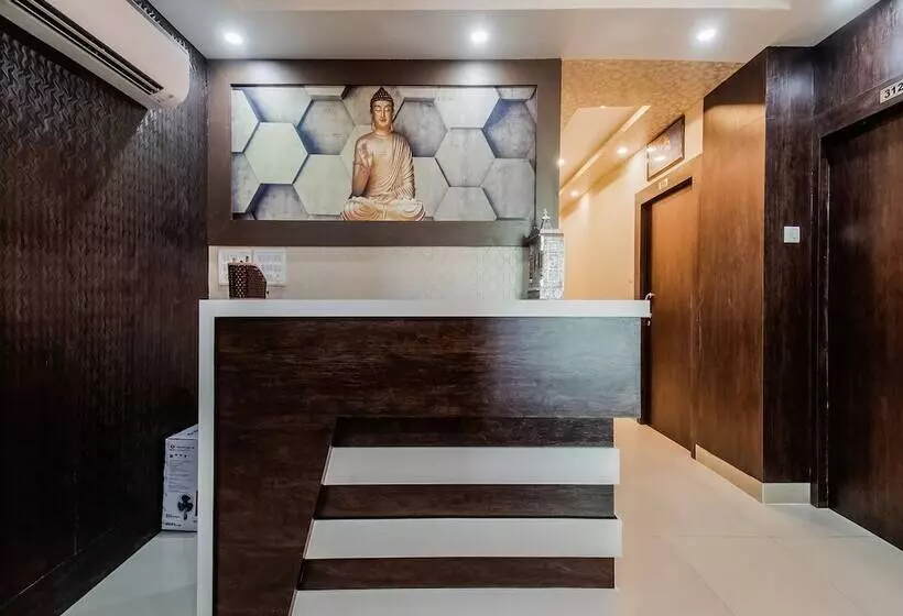 هتل The Legend Inn By Oyo Rooms